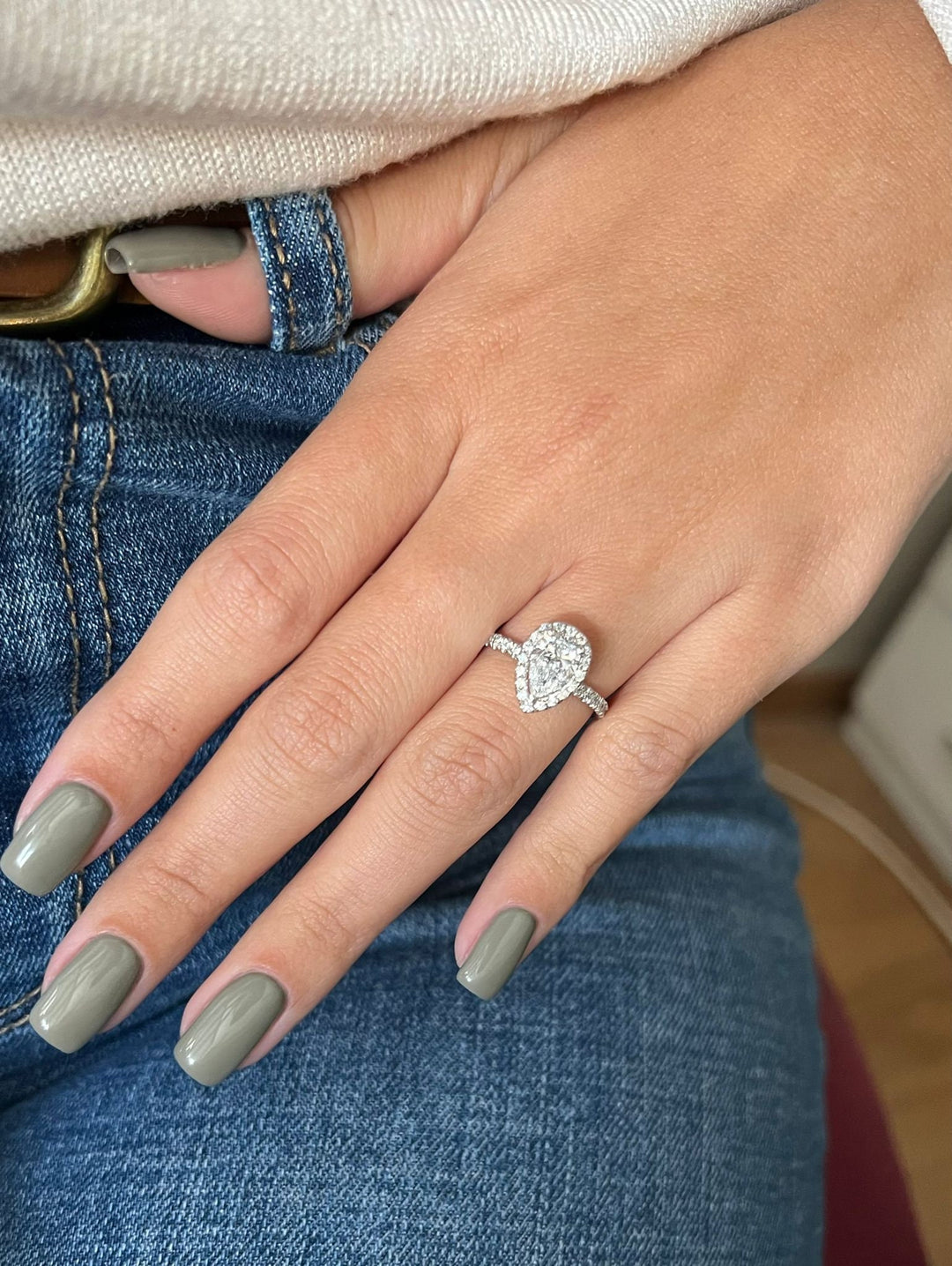 1.0 CT Pear Cut Halo Pave Moissanite Engagement Ring