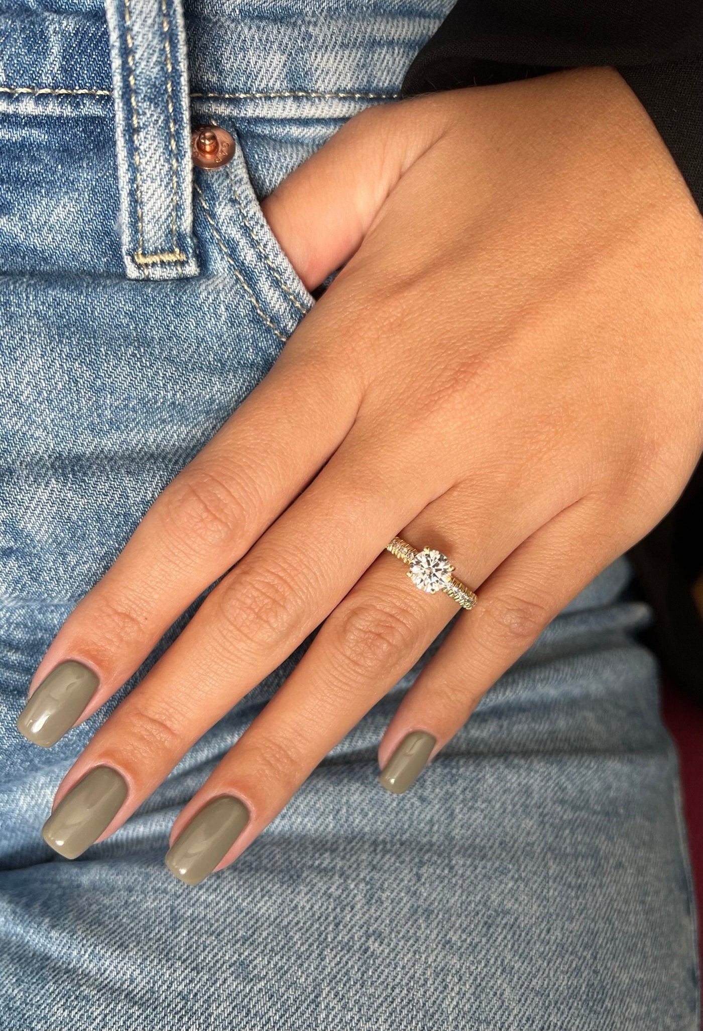 1.0 CT Round Cut Solitaire Pave Moissanite Engagement Ring