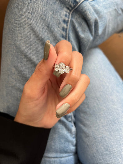 1.0 CT Oval Cut Three Stone Moissanite Diamond Engagement Ring