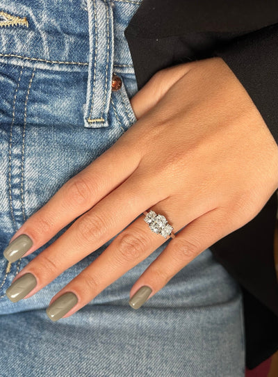 1.0 CT Oval Cut Three Stone Moissanite Diamond Engagement Ring