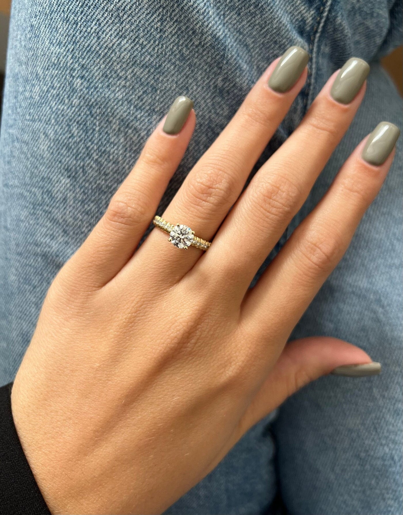 1.0 CT Round Cut Solitaire Pave Moissanite Engagement Ring