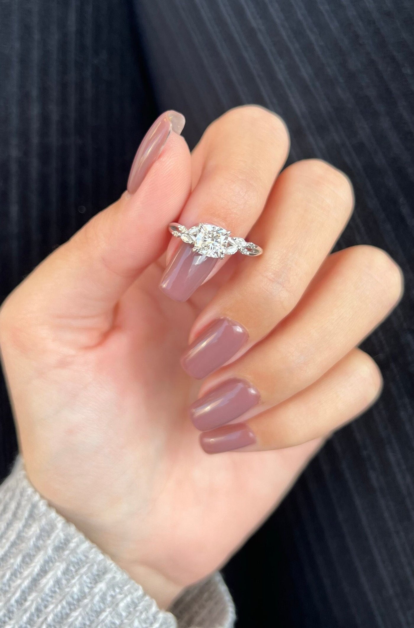 1.0 CT Cushion Cut Moissanite Diamond Twig Engagement Ring