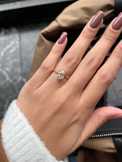 1.0 CT Oval Cut Moissanite Solitaire Diamond Engagement Ring