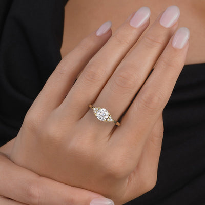 1.0 CT Round Cut Moissanite Cluster Engagement Ring