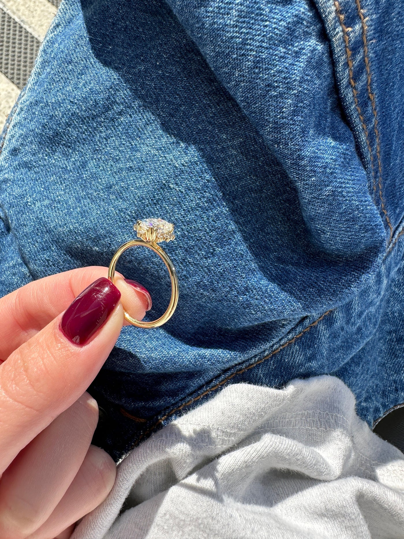 1.0 CT Oval Cut Moissanite Cluster Halo Engagement Ring