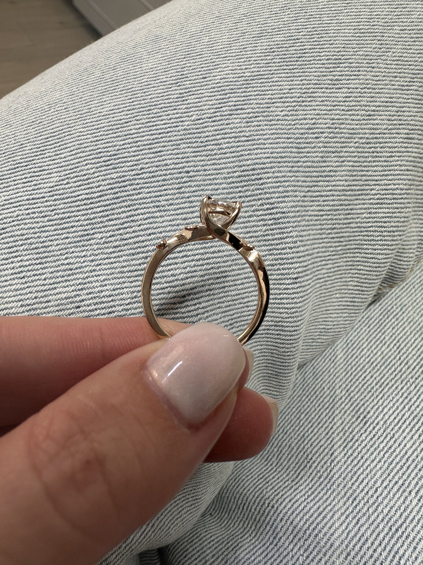 1.0CT Round Cut Moissanite Diamond Twig Engagement Ring