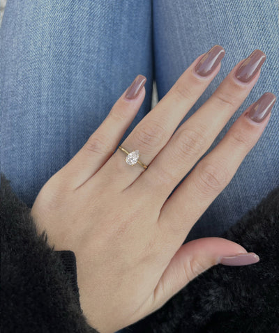 1.0 CT Pear Cut Moissanite Solitaire Diamond Engagement Ring