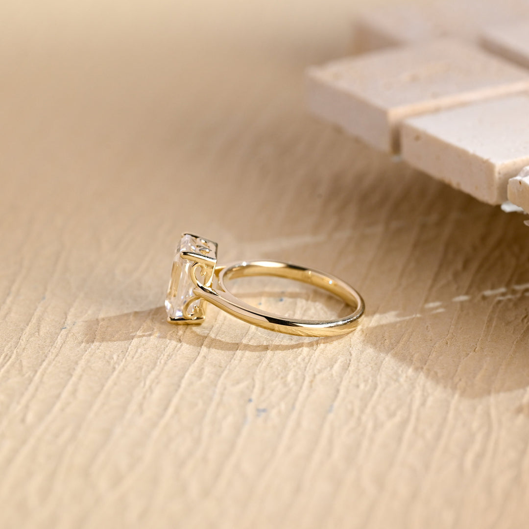 2.0 CT Emerald Diamond Cut Solitaire Moissanite Engagement Ring