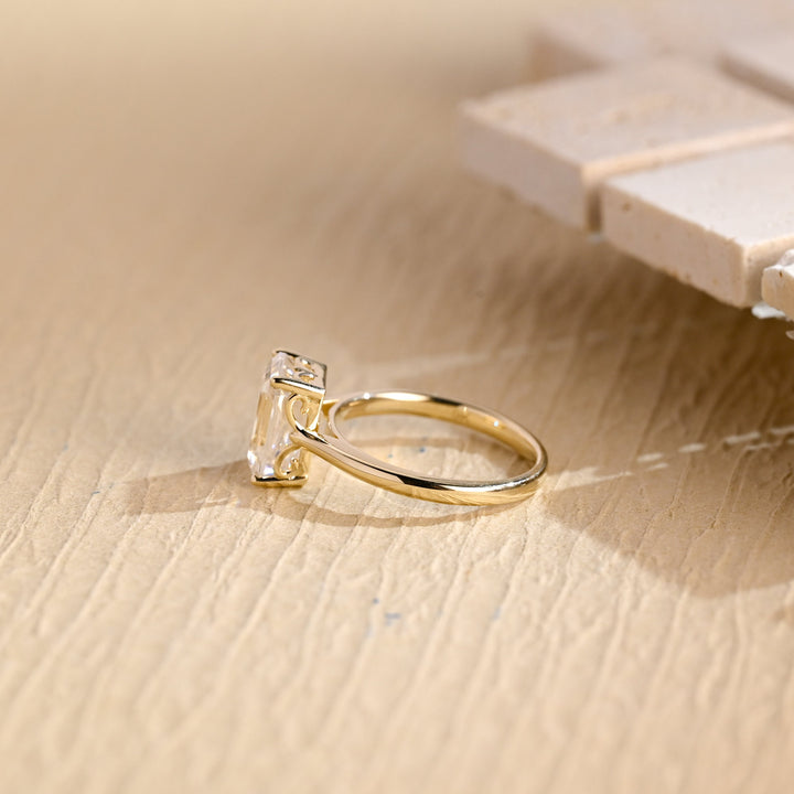 2.0 CT Emerald Diamond Cut Solitaire Moissanite Engagement Ring