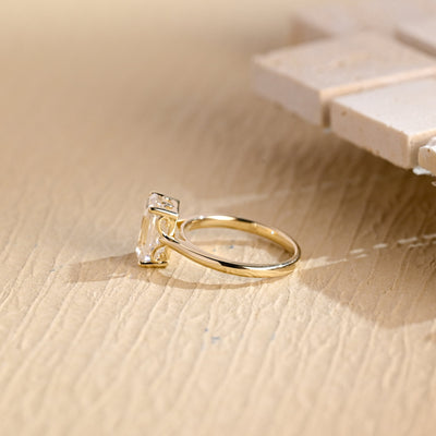 3.0 CT  Emerald Cut Solitaire Diamond Moissanite Engagement Ring