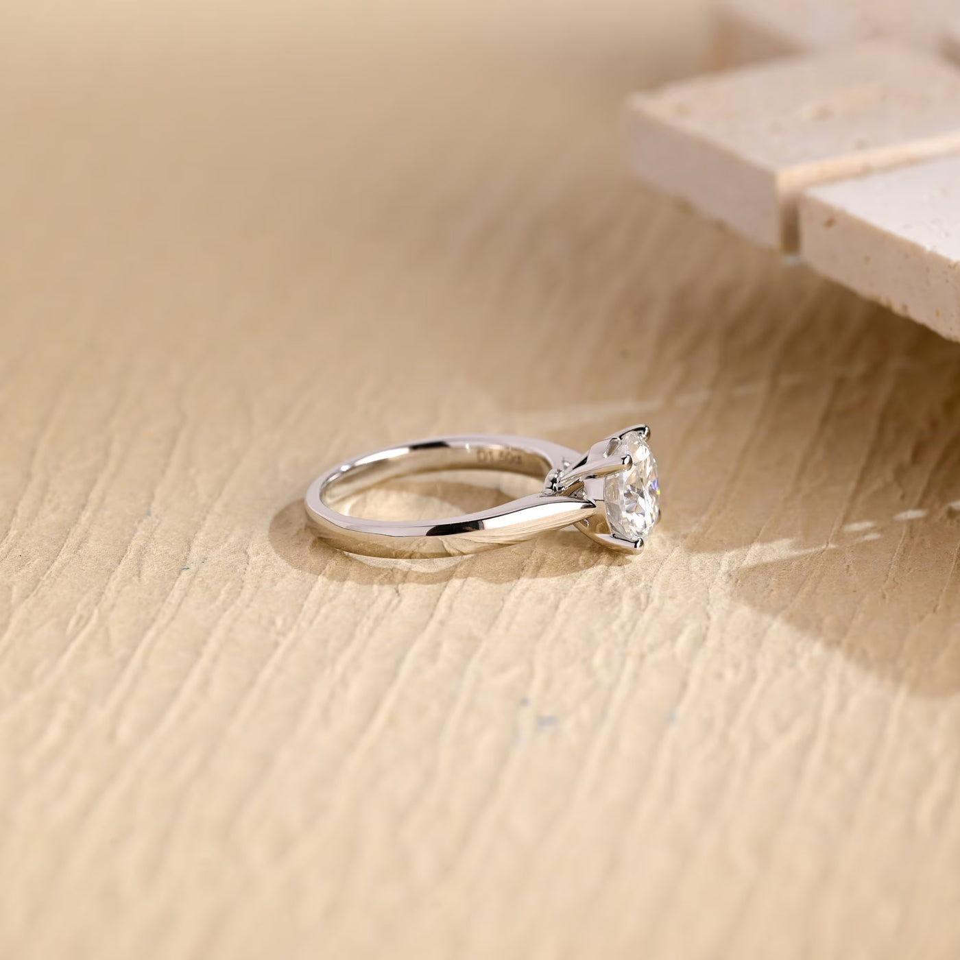 1.0 CT Round Brilliant Cut Solitaire Moissanite Engagement Ring