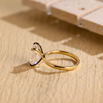 2.50CT Emerald Cut Solitaire Moissanite Engagement Ring