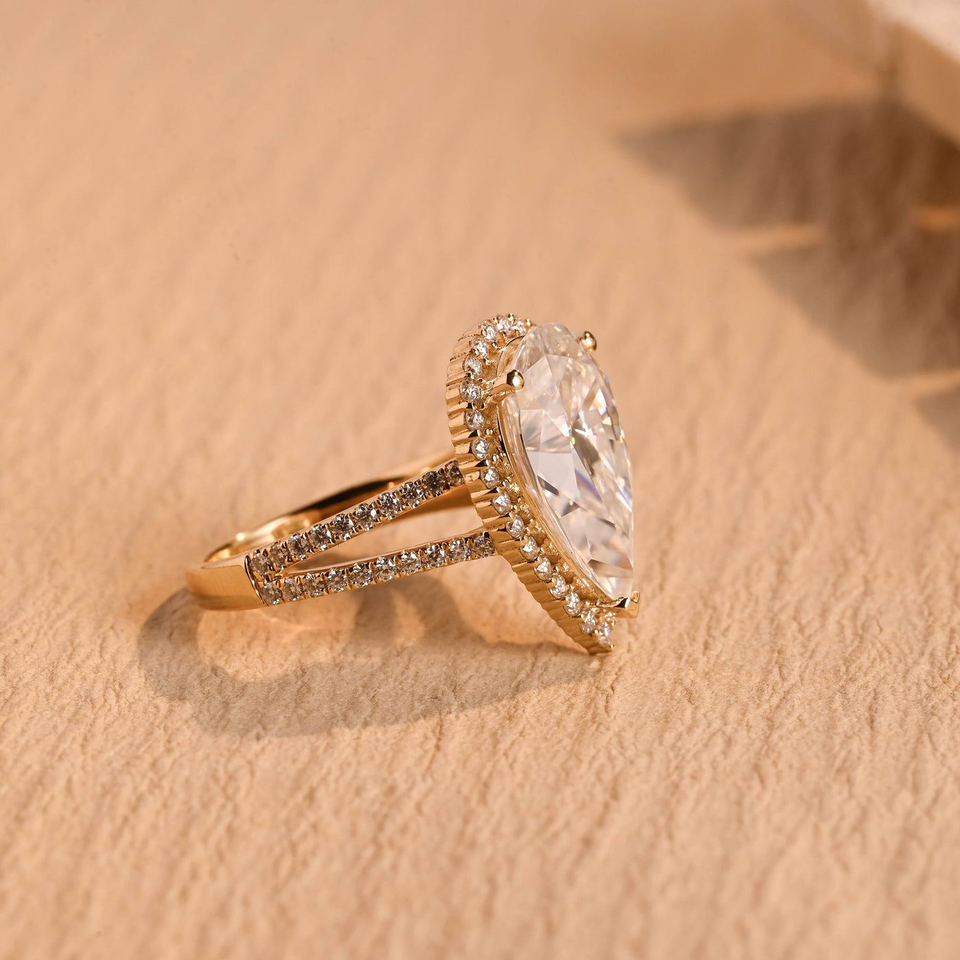 4.0 CT Pear Diamond Halo Split Shank Moissanite Engagement Ring