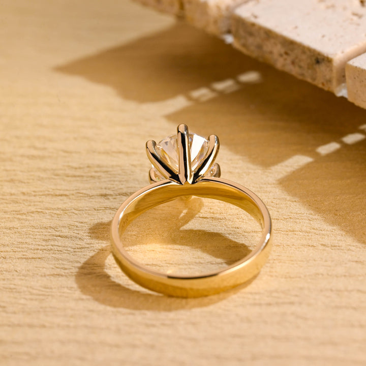 1.0 CT Round Brilliant Diamond Wide Band Moissanite Engagement Ring