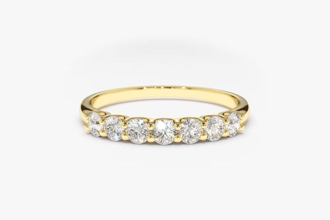 Round Cut Shared Prongs Diamond Band for Women