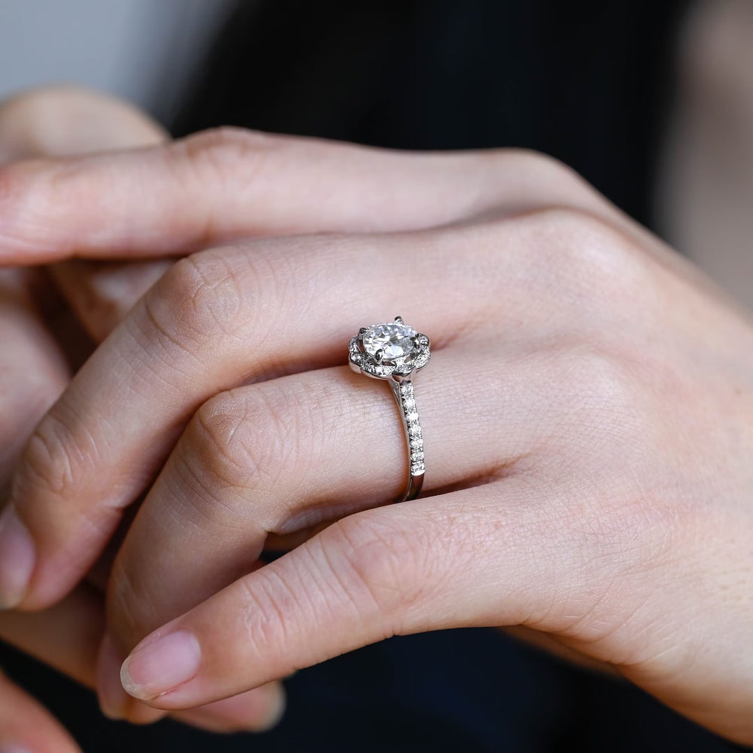 1.0CT Round Brilliant Halo Setting Moissanite Engagement Ring