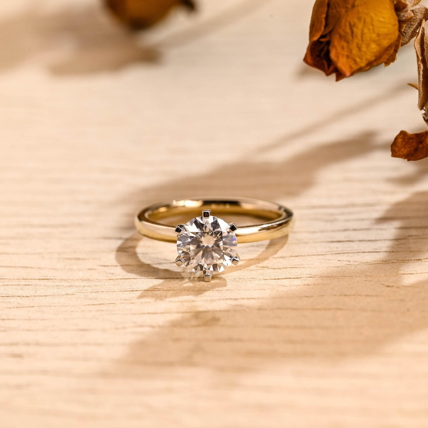 1.0 CT Round Brilliant Cut Solitaire Moissanite Engagement Ring