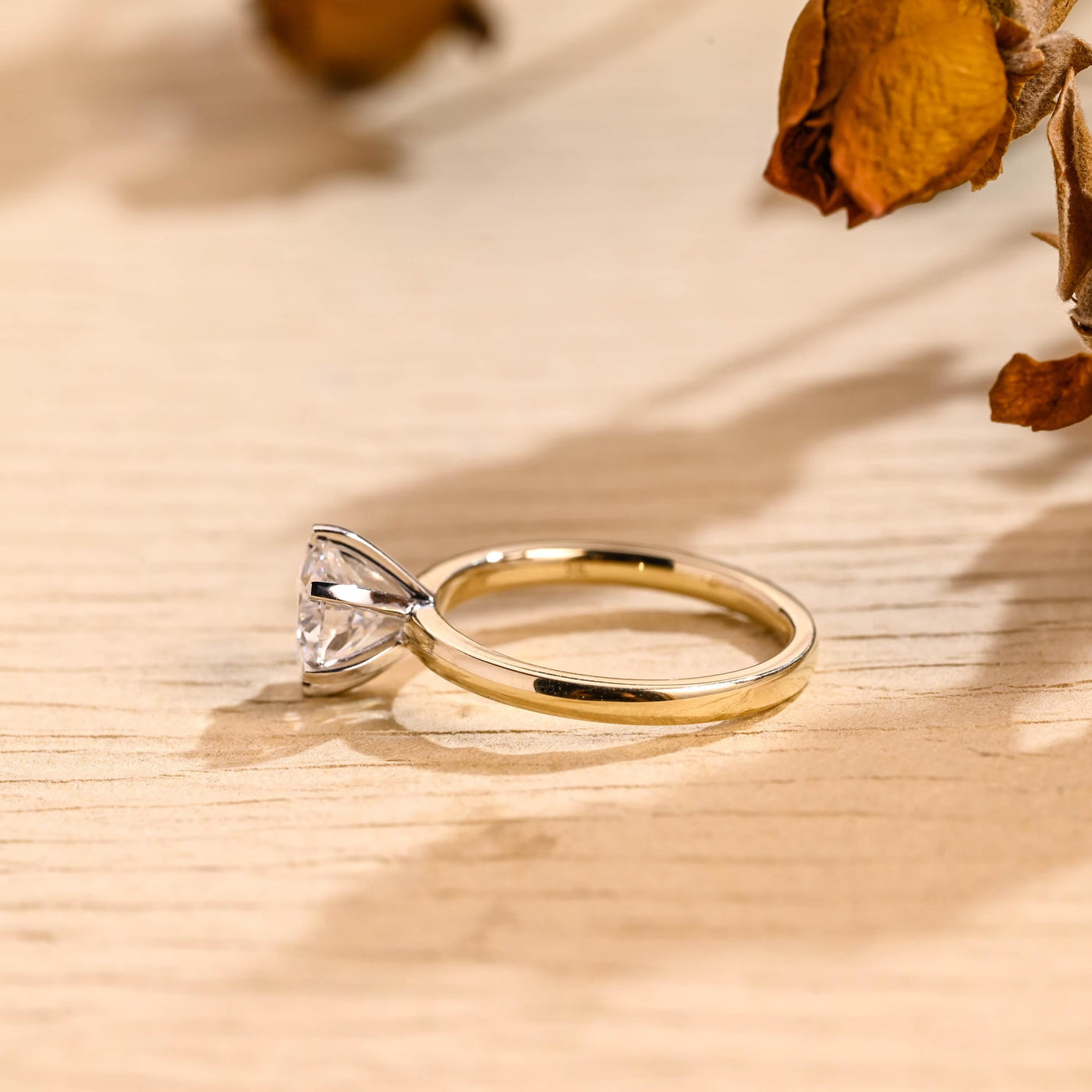 1.0 CT Round Brilliant Cut Solitaire Moissanite Engagement Ring