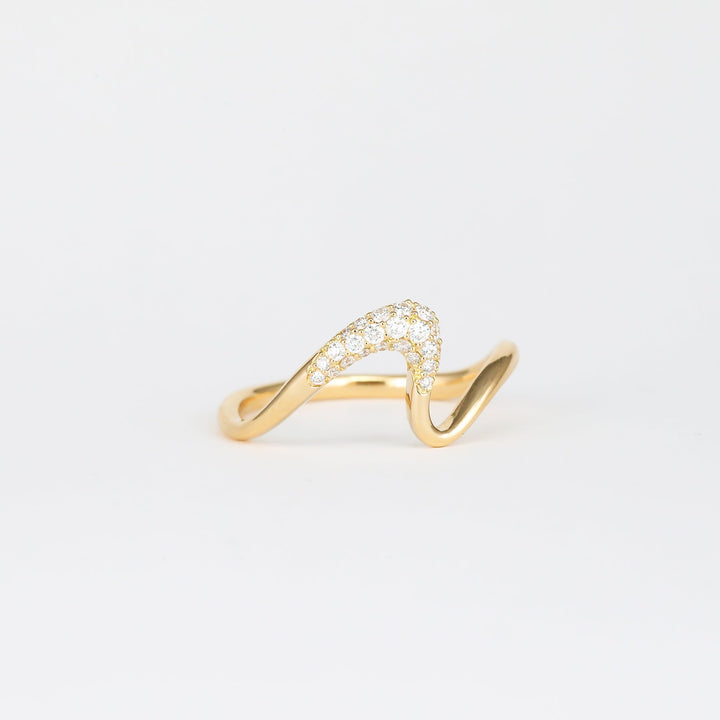 0.14 TCW Round Lab Grown Diamond Curved Unique Wedding Band