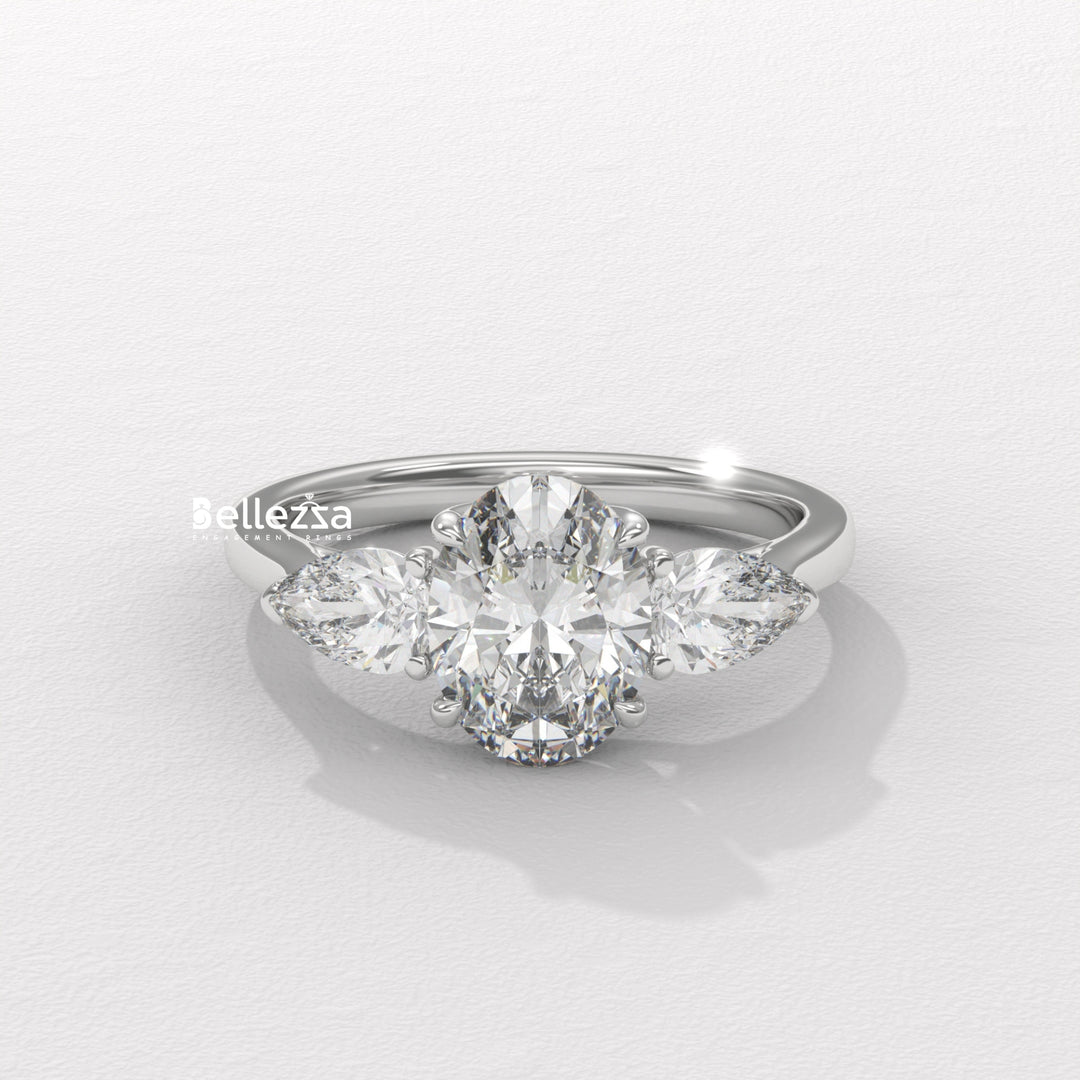 2.0-3.0CT Oval Diamond Three Stone Setting Lab Grown Engagement Ring