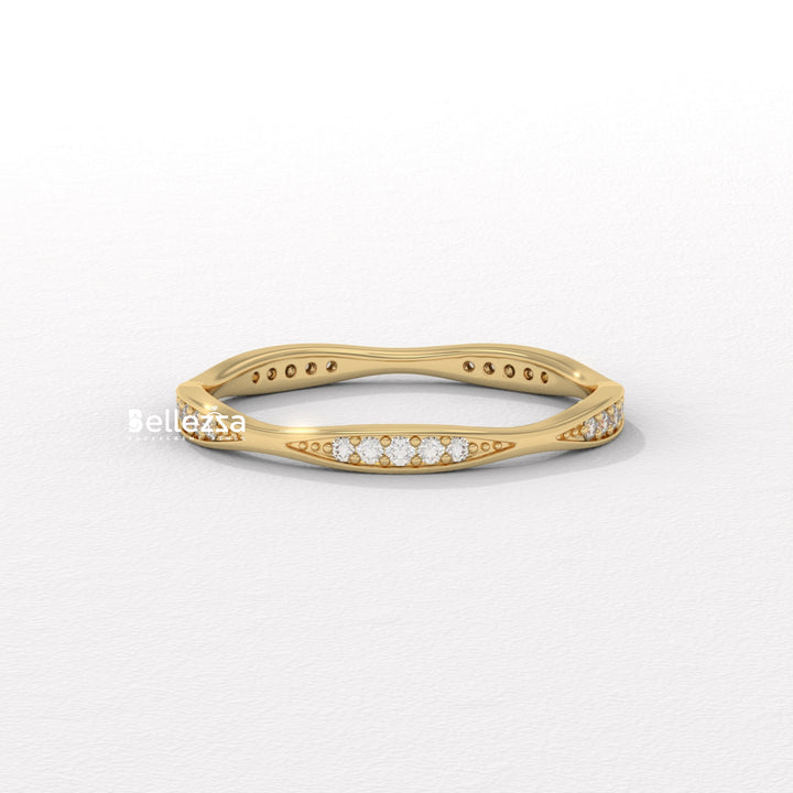 Round Diamond Unique Vintage Style Lab Grown Wedding Band