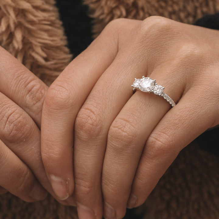 1.60CT Round Cut Three Stone Moissanite Engagement Ring