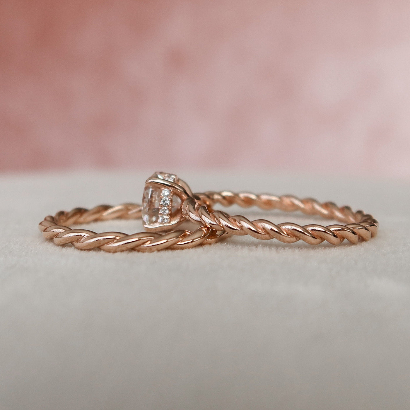 1.0CT Round Brilliant Cut Moissanite Solitare Bridal Engagement Ring Set