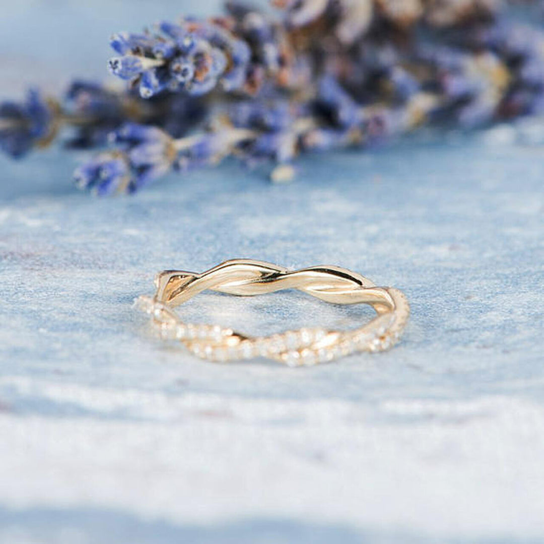 Round Brilliant Cut Full Eternity Twisted Infinite Wedding Band