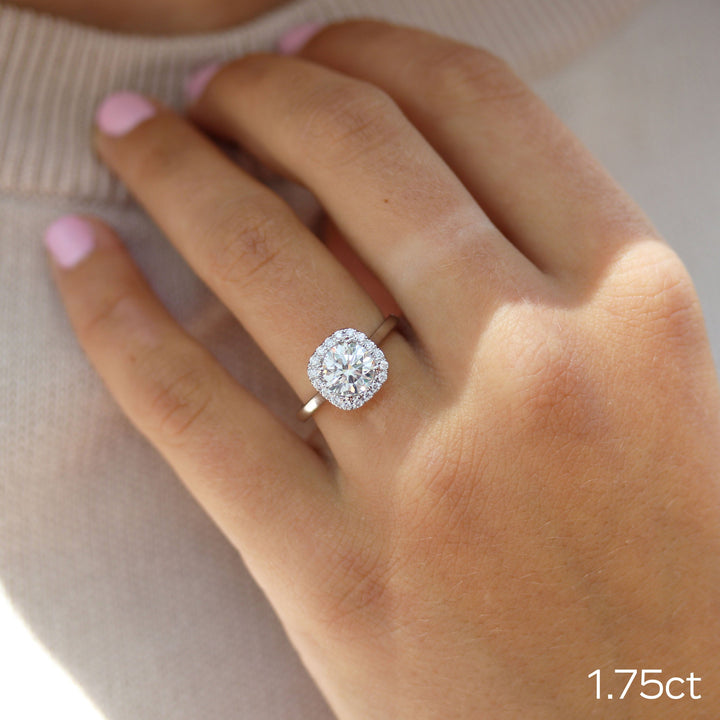 1.75CT Round Brilliant Cut Moissanite Halo Diamond Engagement Ring