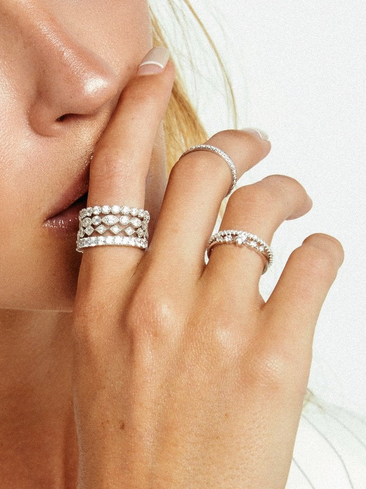 2.00 | 2.50 MM Round Brilliant Cut Bezel Set Vintage Wedding Band