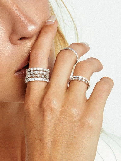 2.00 | 2.50 MM Round Brilliant Cut Bezel Set Vintage Wedding Band