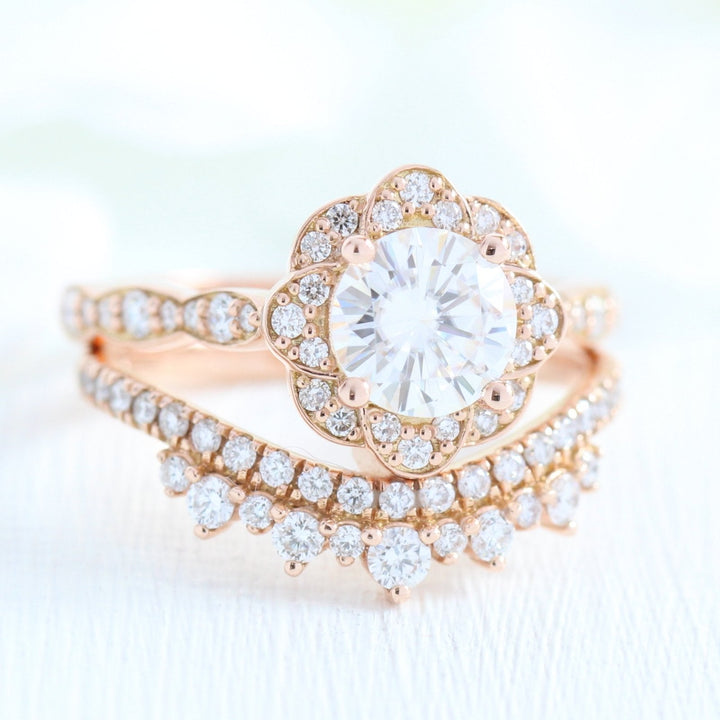 Floral Round Cut Ring in Scalloped Band With Crown Diamond Band Ring