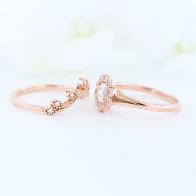 Round Cut Moissanite Ring With Leaf Diamond Band