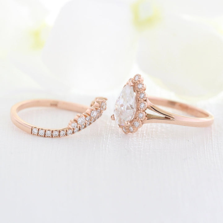 Pear Cut Halo Moissanite Ring With Crown Diamond Band