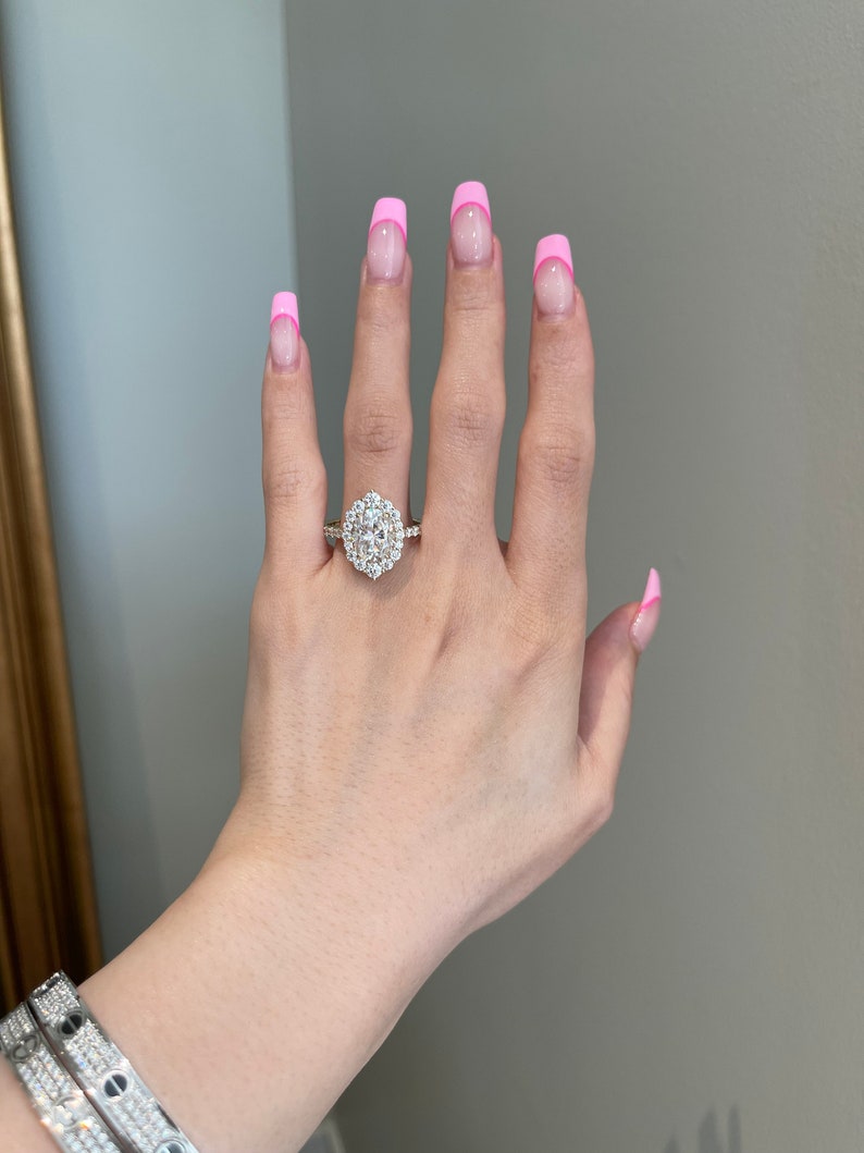 Oval Diamond Flower Halo Moissanite Engagement Ring