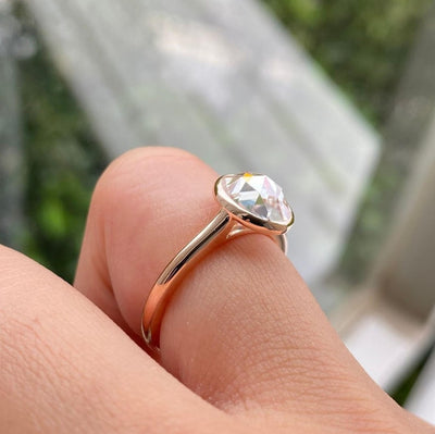 Round Brilliant Diamond Moissanite Engagement Ring