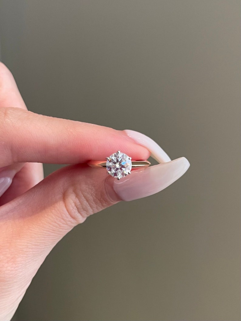 Round Solitaire Diamond Moissanite Engagement Ring