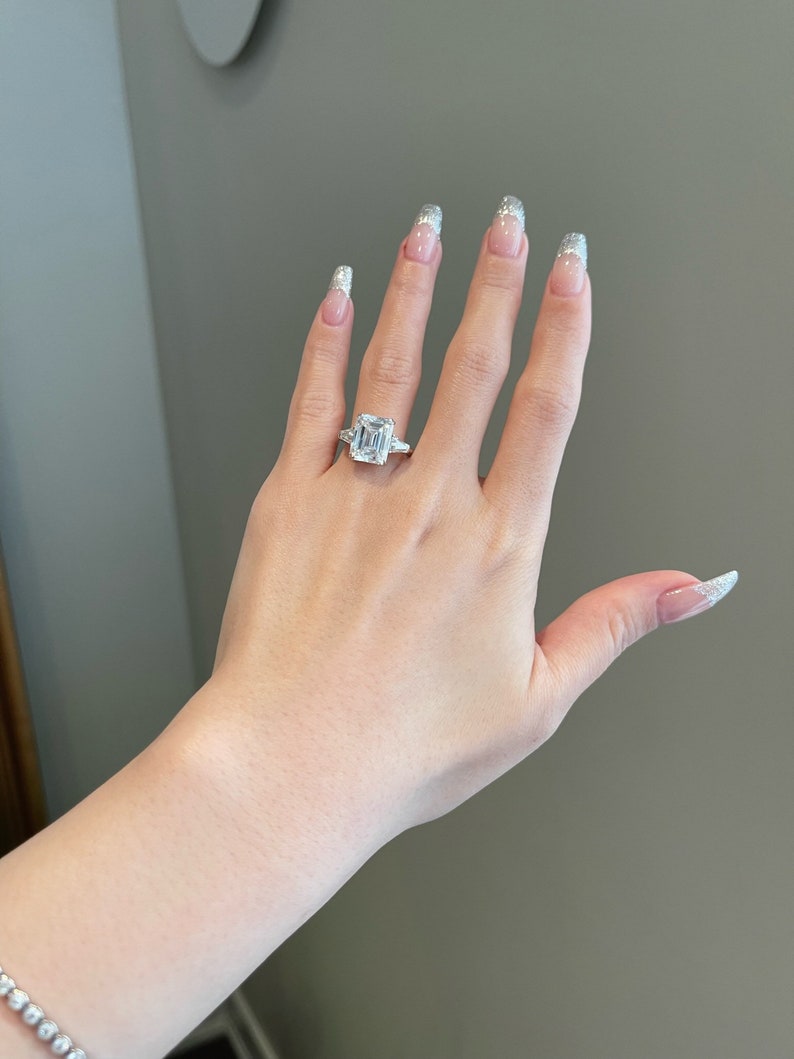 5.0CT Emerald Cut Diamond Three Stone Moissanite Engagement Ring