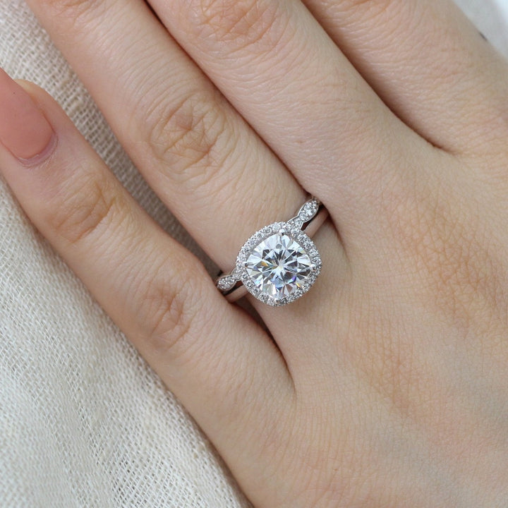 Cushion Cut Moissanite Ring With Scalloped Diamond Band