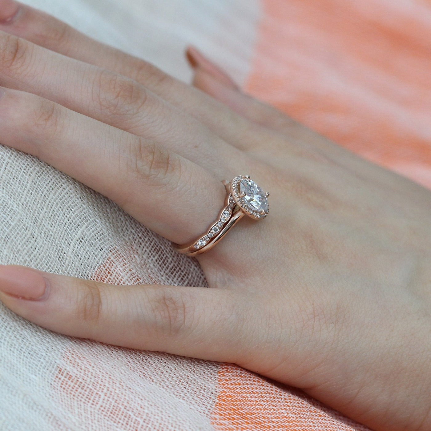 Oval Halo Moissanite Ring With Scalloped Diamond Band