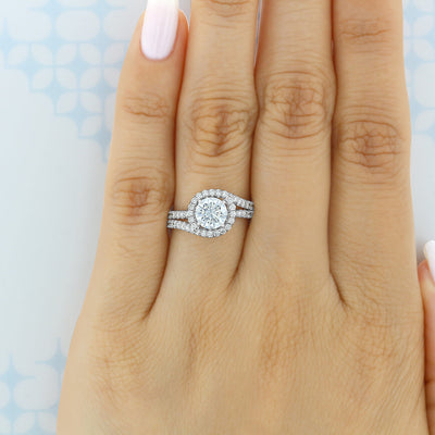 1.0 ct  Round cut Halo Moissanite Engagement Ring