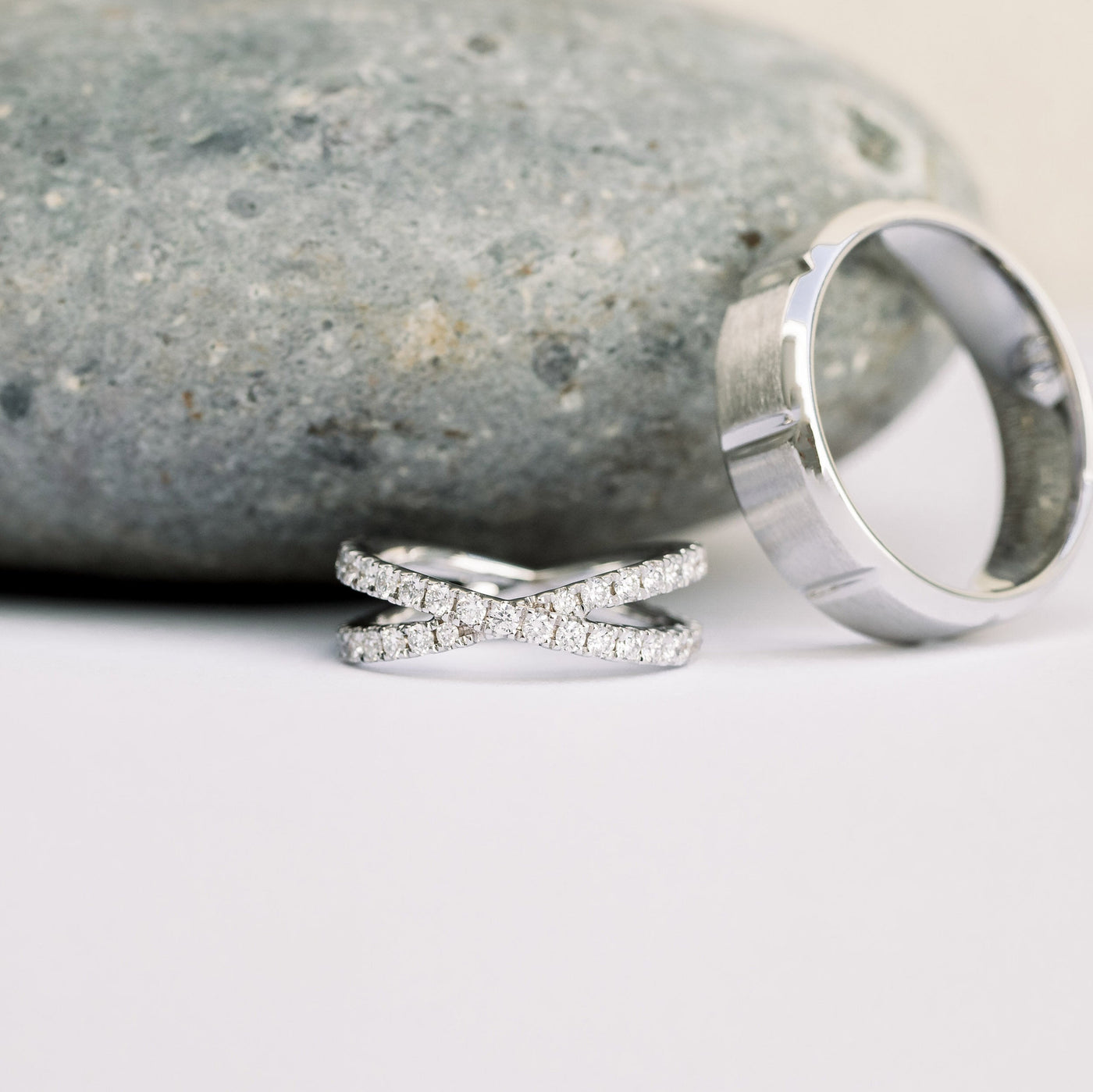 Round Brilliant Cut Full Eternity Twisted Wedding Band