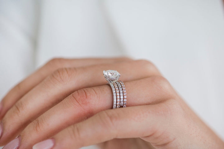 2.5 CT Round Cut Hidden Halo Moissanite Engagement Ring