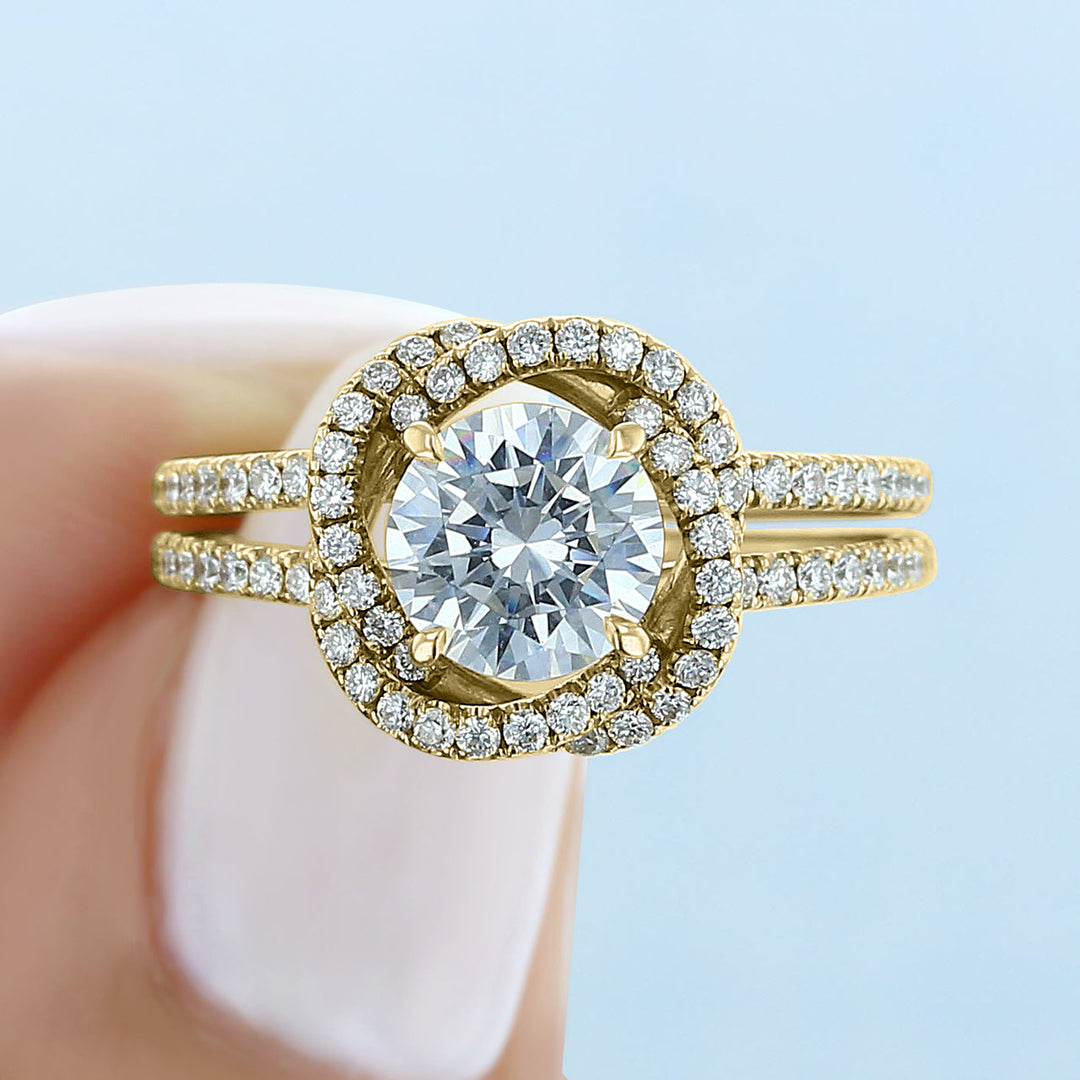 1.0 ct  Round cut Halo Moissanite Engagement Ring