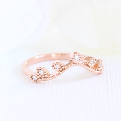 Oval Cut Moissanite Ring With Leaf Diamond Band