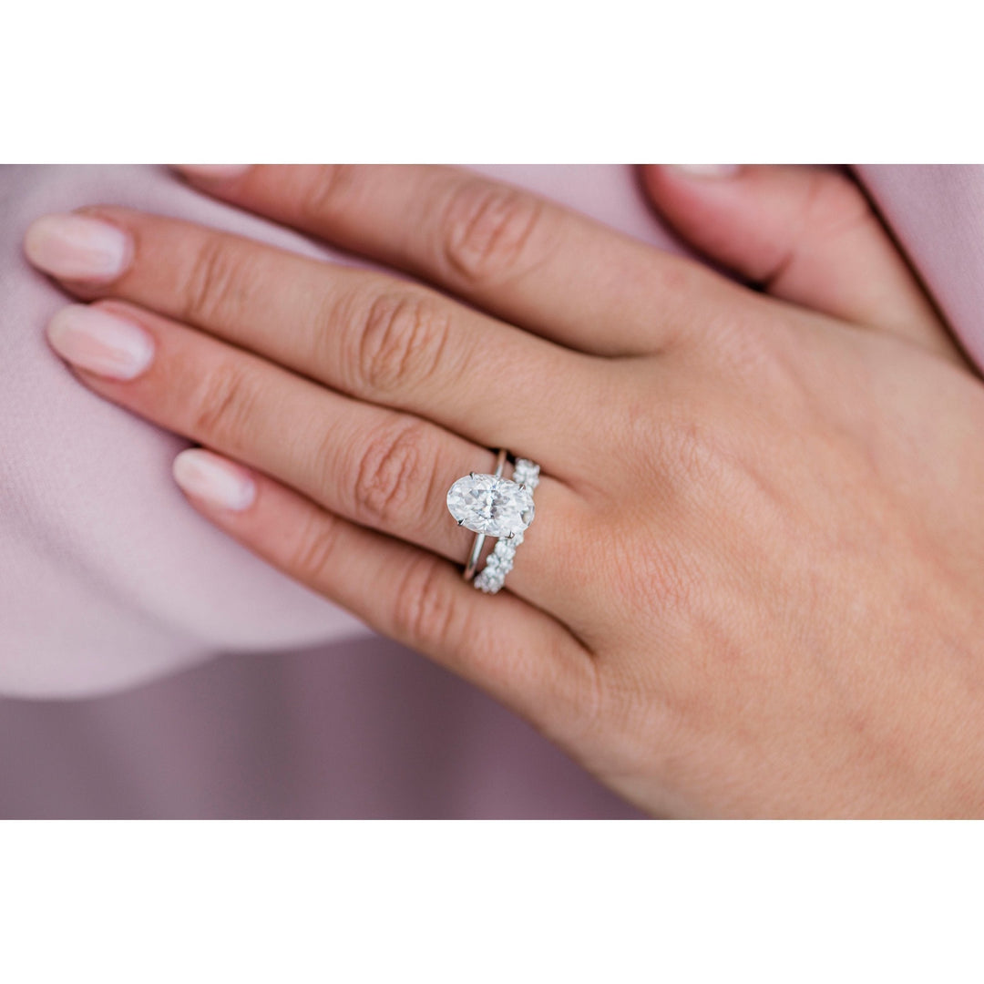 4.0CT Oval Cut 4 Prongs Moissanite Solitaire Engagement Ring