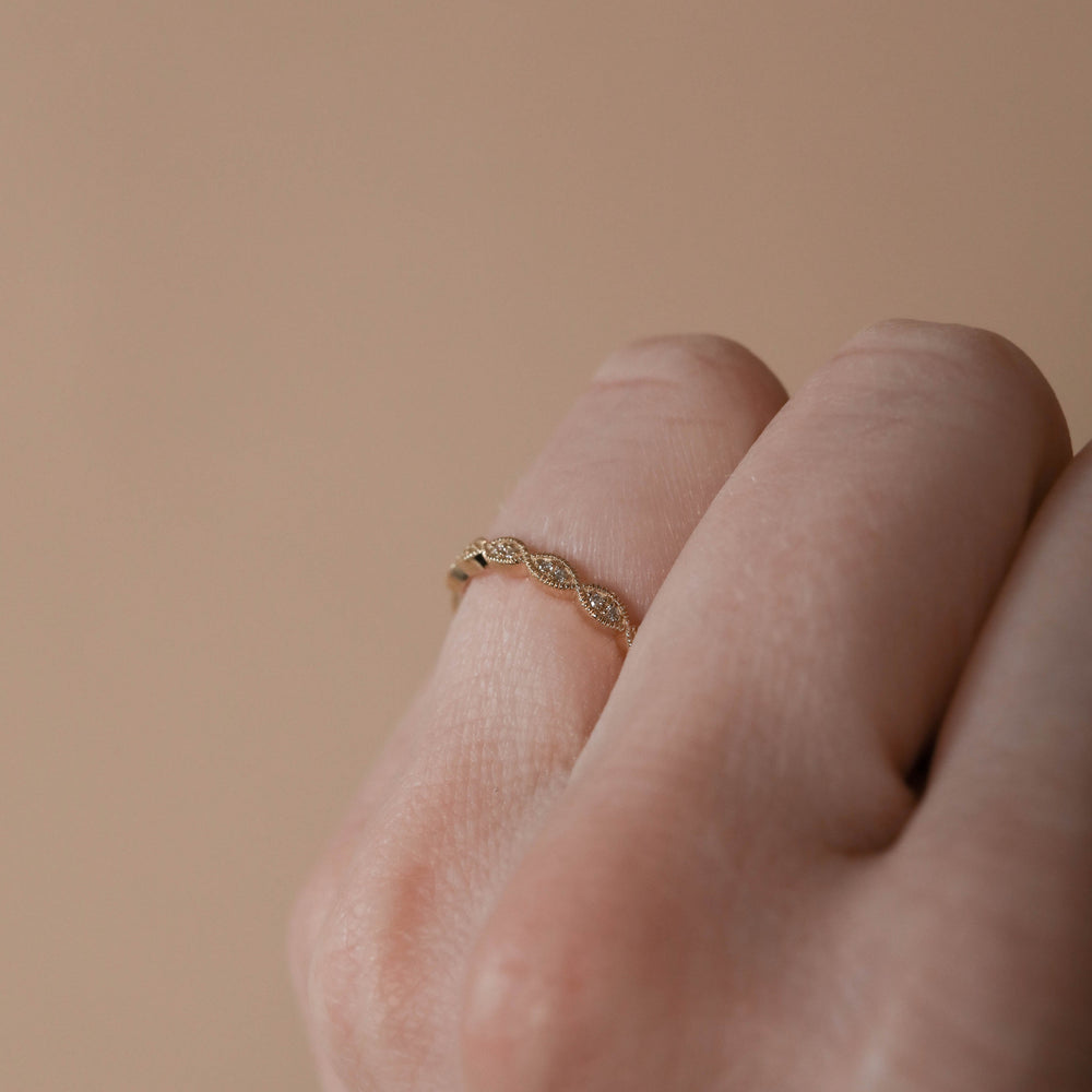 0.1ct Round Brilliant Cut Moissanite Open Gallary Diamond Wedding Band