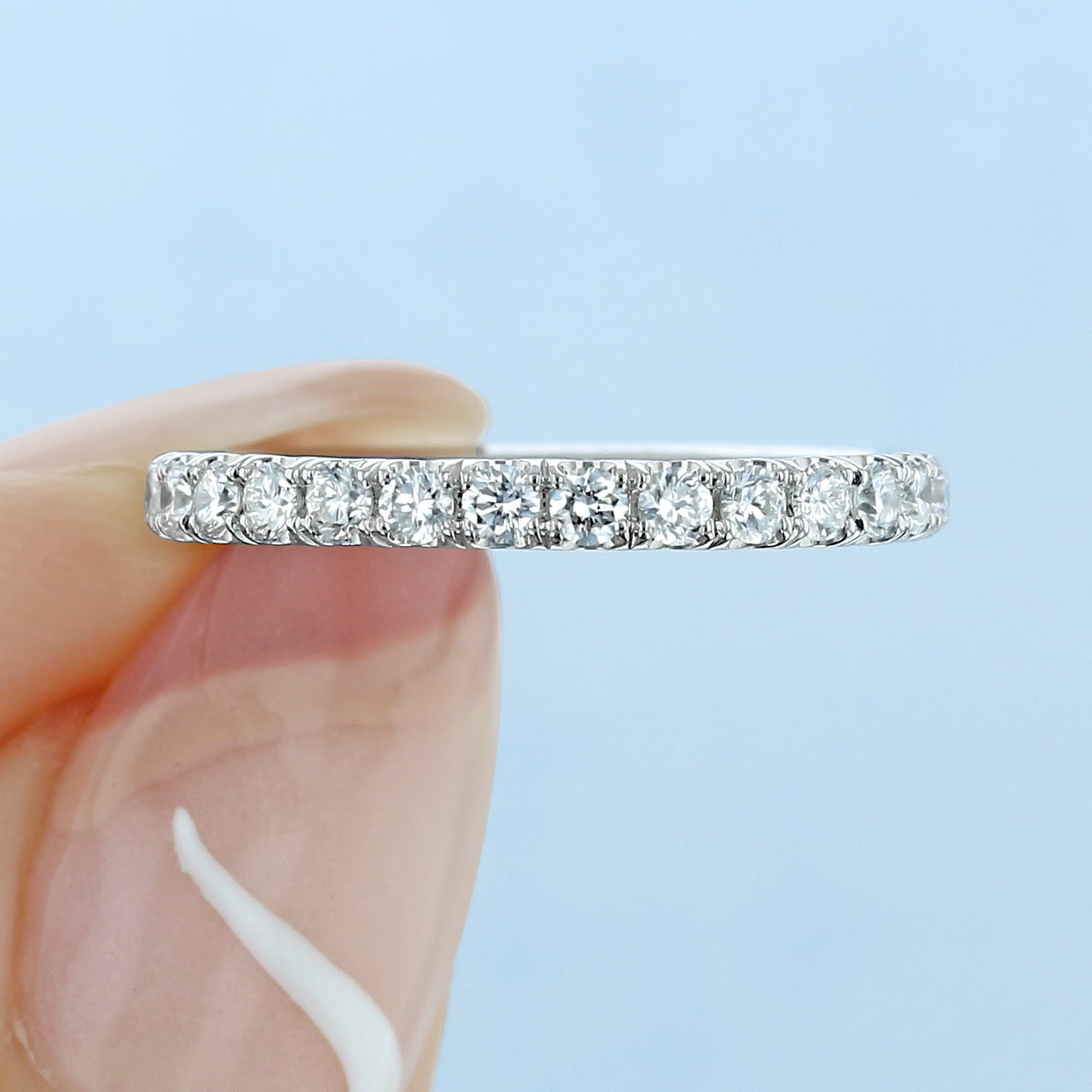 Round Brilliant Cut 3/4 Eternity Wedding Band