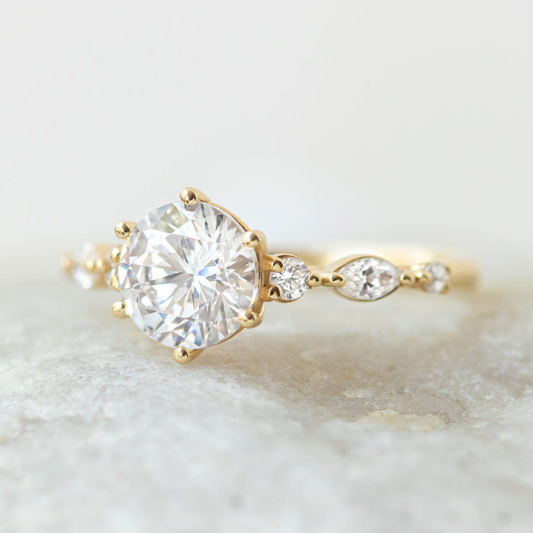1.35CT Round Cut Moissanite Engagement Ring