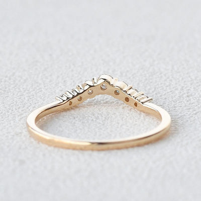 0.22CTW Round Brilliant Cut 1.50 MM Curved Bridal Wedding Band